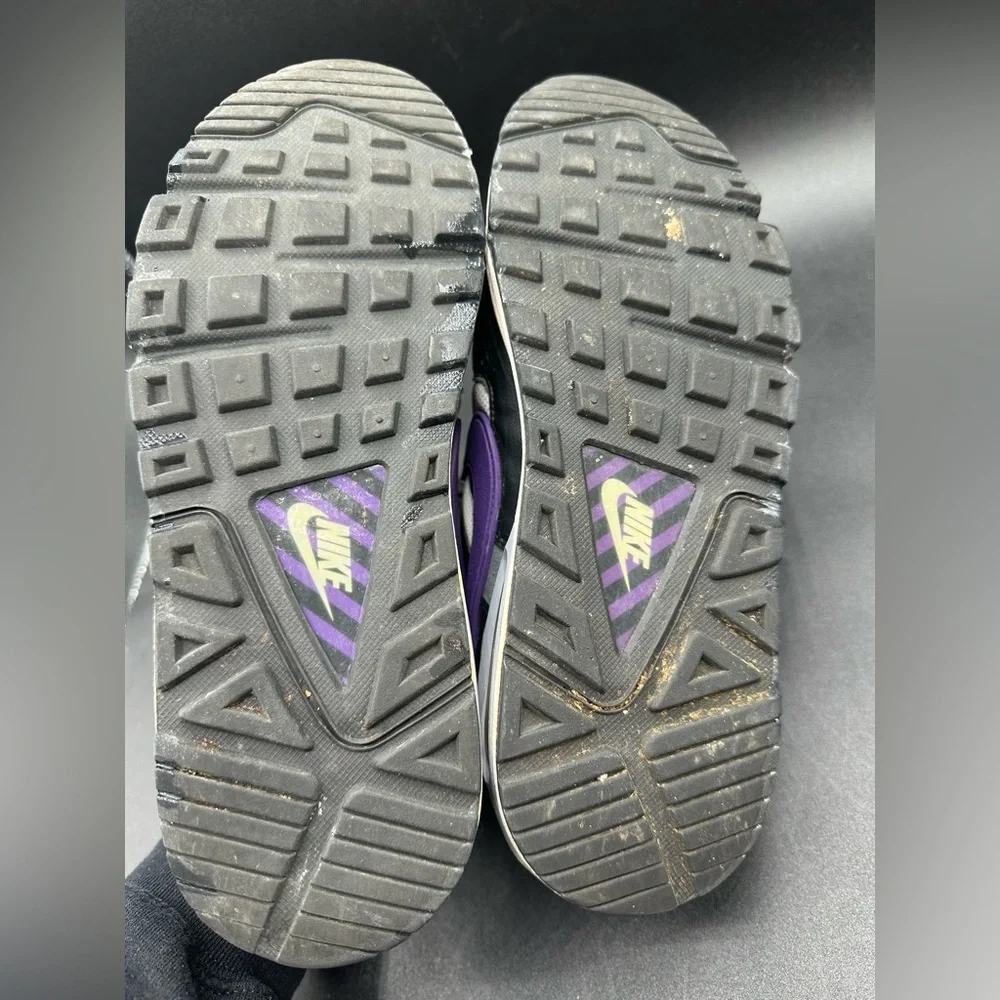 NIKE AIR MAX 2010 Command Shoes Womens size 7.5 Black/Grey/Purple #397690-005 - Picture 6 of 7